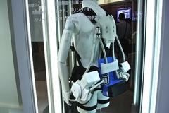 マッスルスーツ