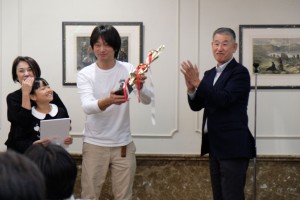 優勝は綾瀬営業所チーム-min